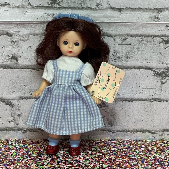 Madame Alexander Dolls McDonald's Dorothy Wizard of Oz 2007 Paper Tag - Picture 4 of 9